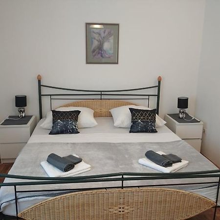 Veky Apartment Йезера Екстериор снимка
