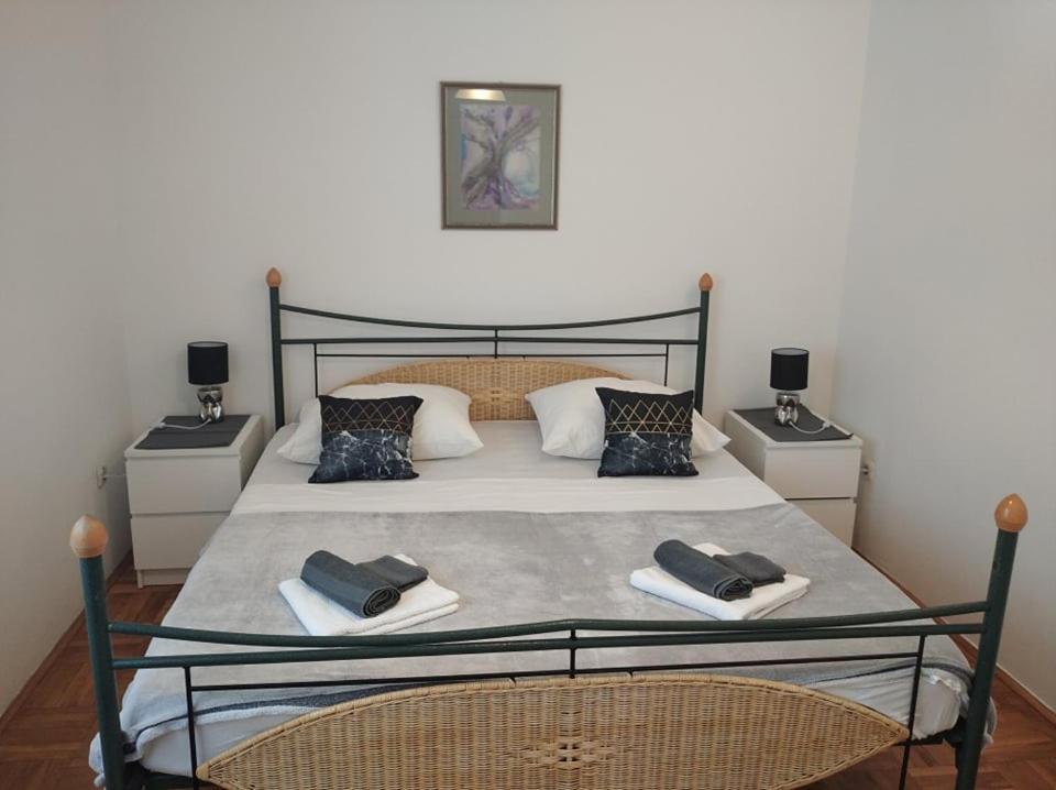 Veky Apartment Йезера Екстериор снимка